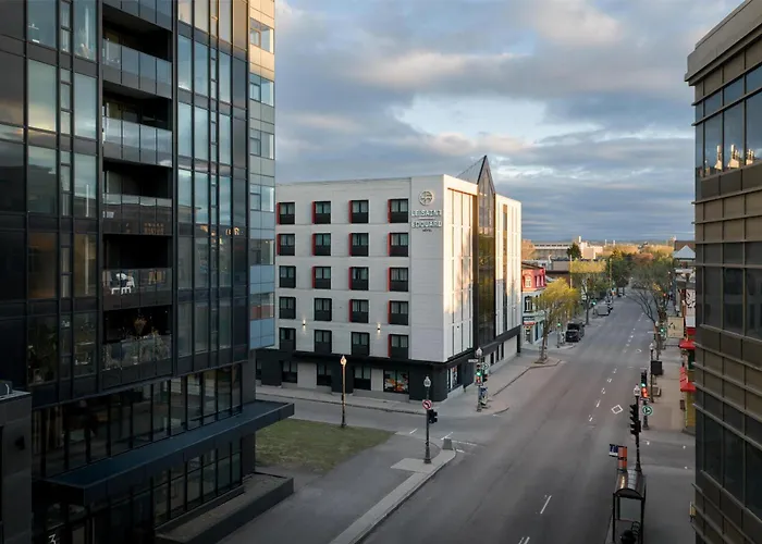 Best Western Plus City Centre Centre-Ville
